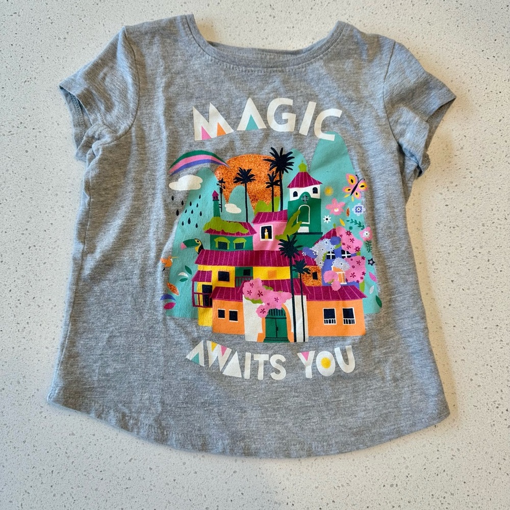 Toddler Size 3T • Short Sleeve Shirt